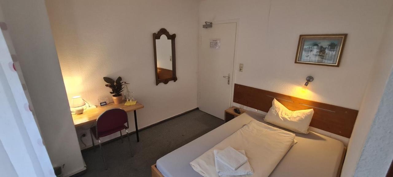 Hotel Lamm Штутгарт Номер фото